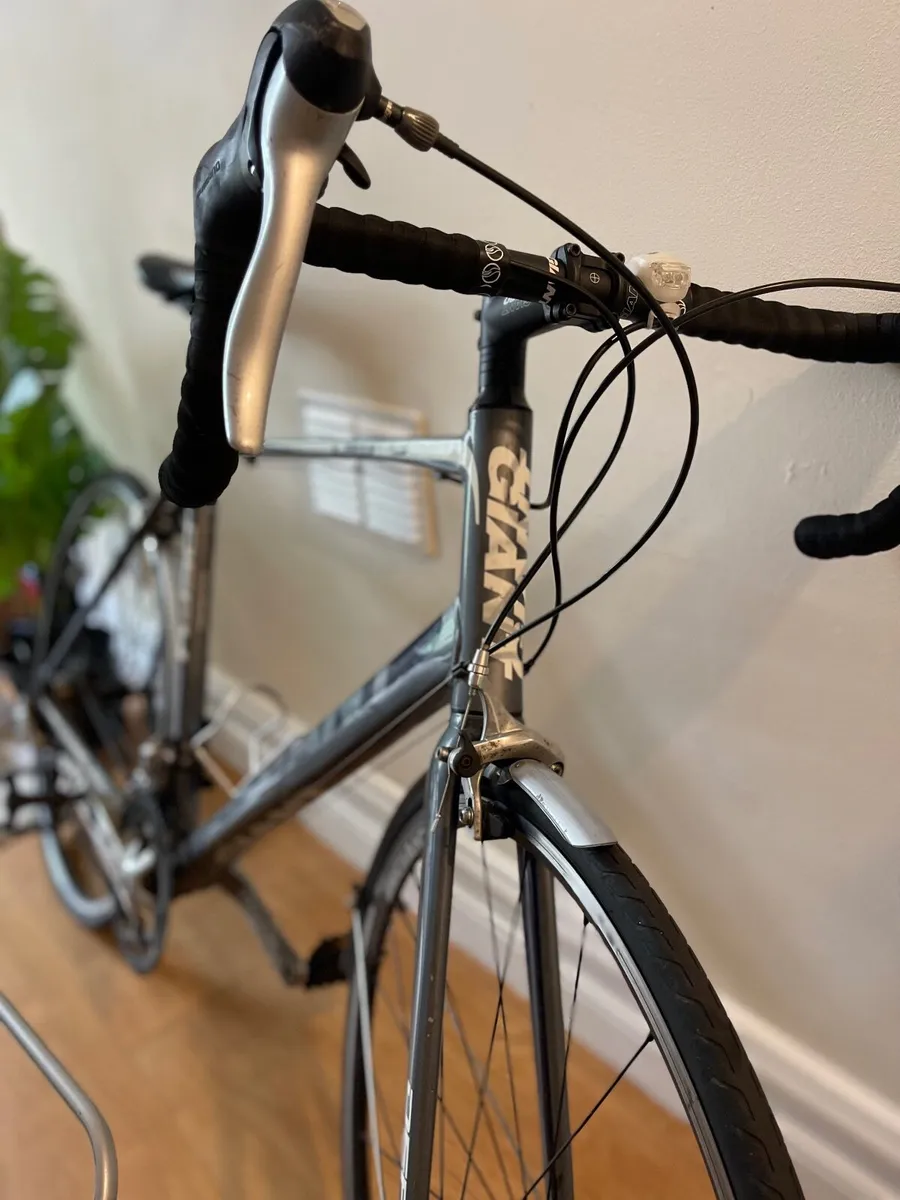 Giant defy Road bike great condition - Image 2