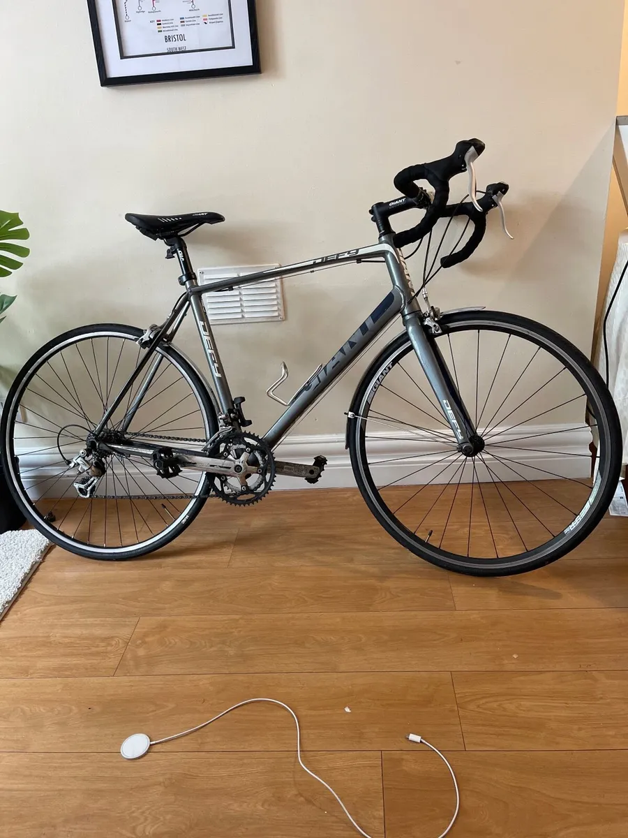 Giant defy Road bike great condition - Image 1