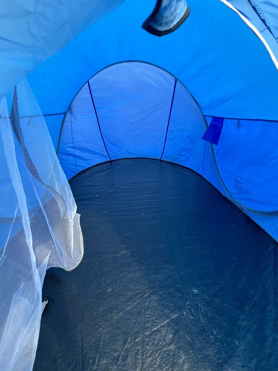 Tent - Image 2