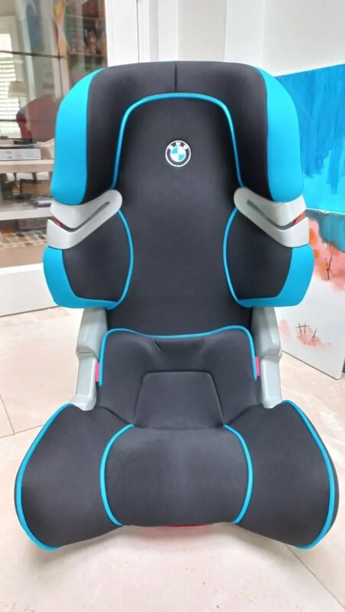 BMW Junior II car seat - Image 4