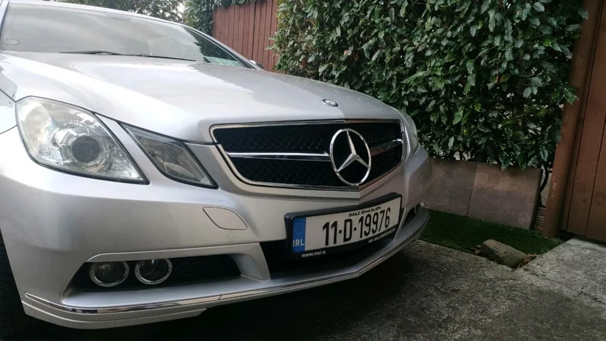 Mercedes Benz E220 Coupe W207 - Image 3