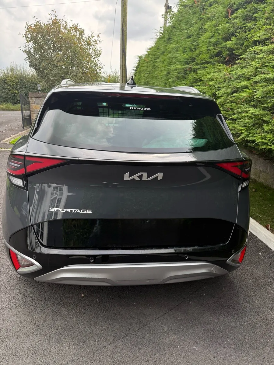 Kia Sportage 2022 - Image 2