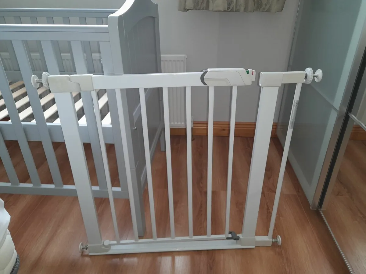 Cot bed - Image 4