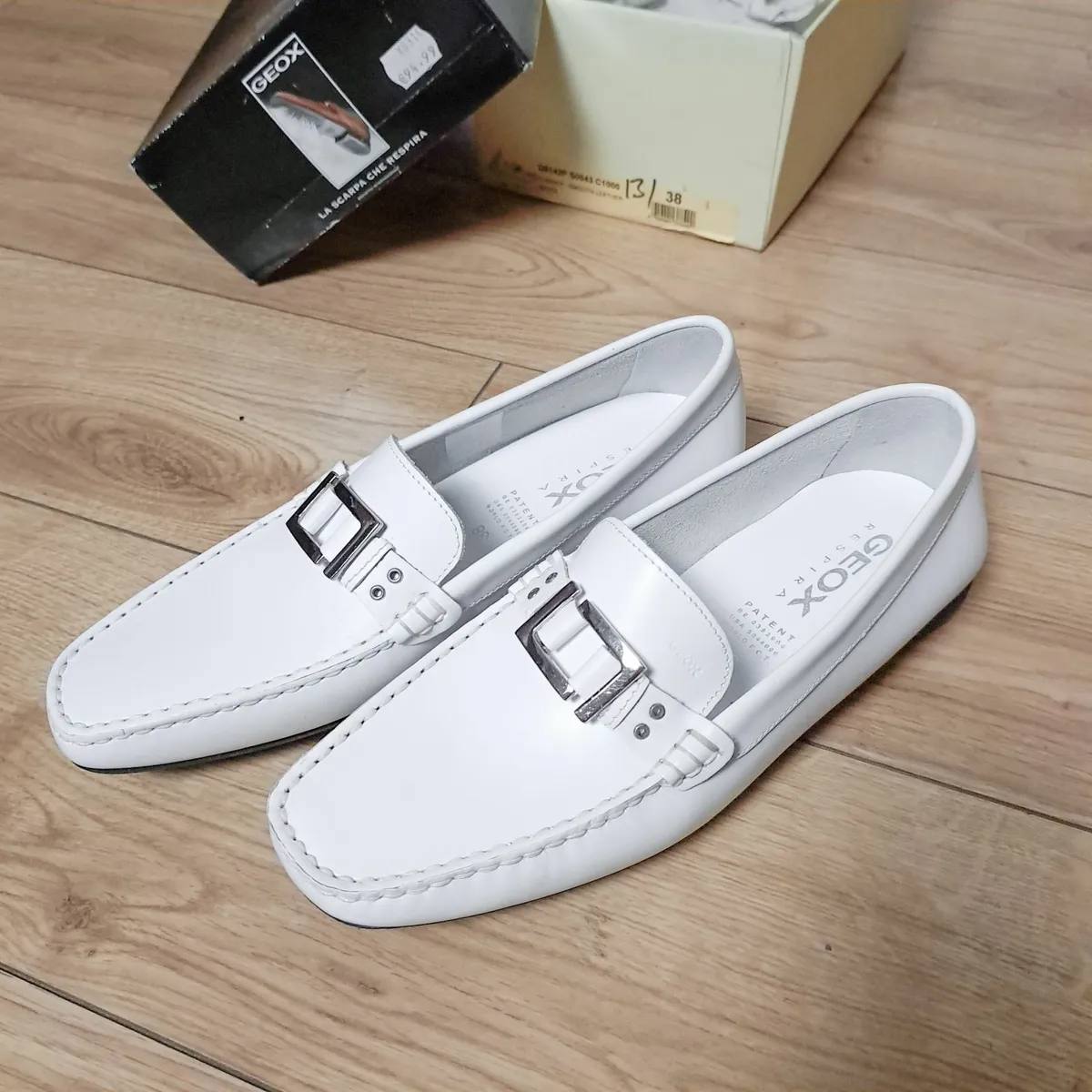 Geox White Leather Loafers Silver Buckle 5UK/38EU - Image 1