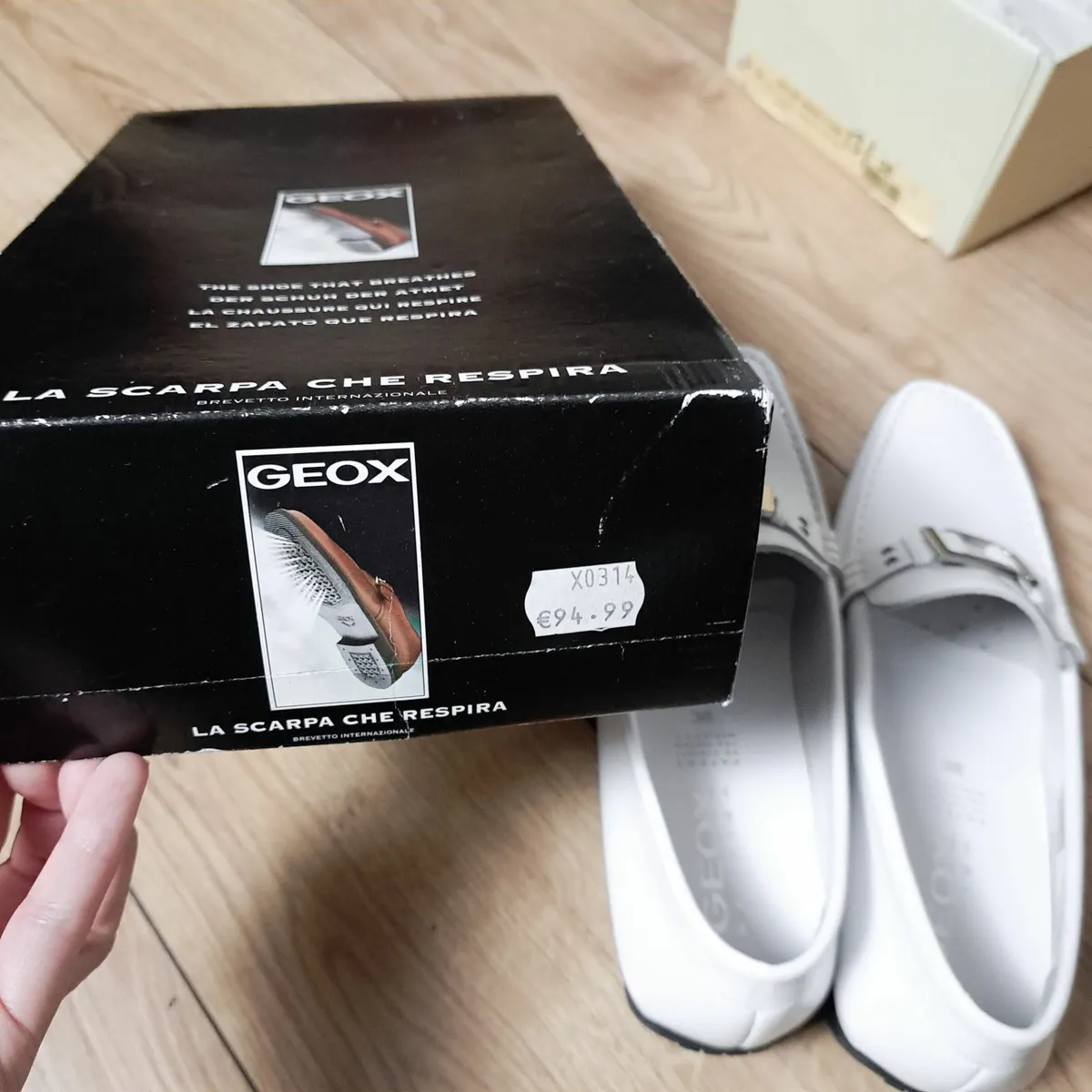 Geox White Leather Loafers Silver Buckle 5UK/38EU - Image 4