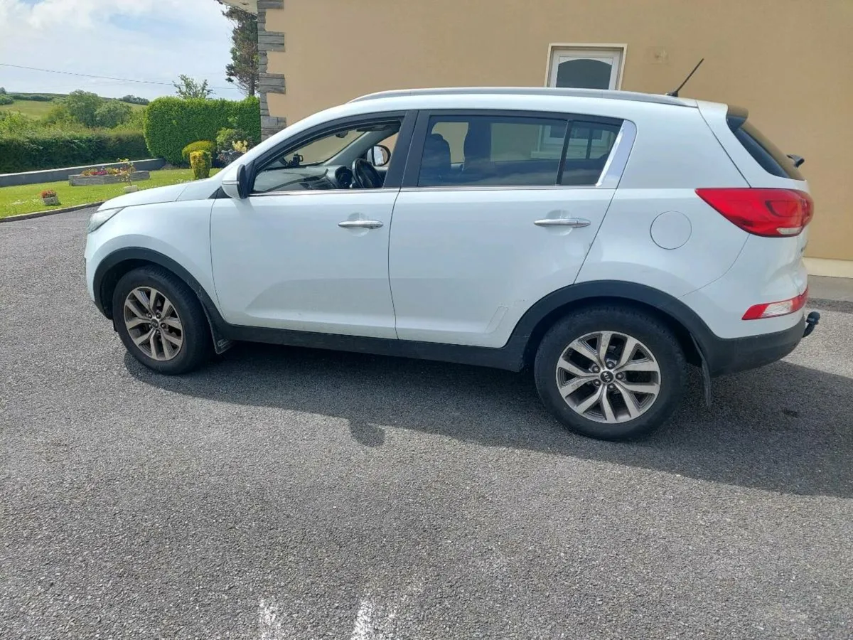 Car for sale - Image 2