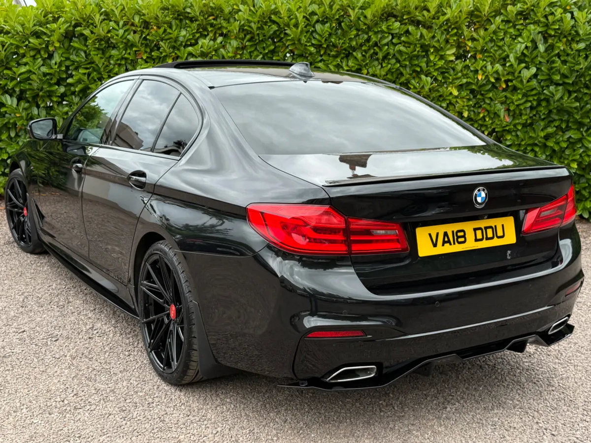 BMW 5-Series 2018 **Sunroof** Big Spec M-Sport - Image 2