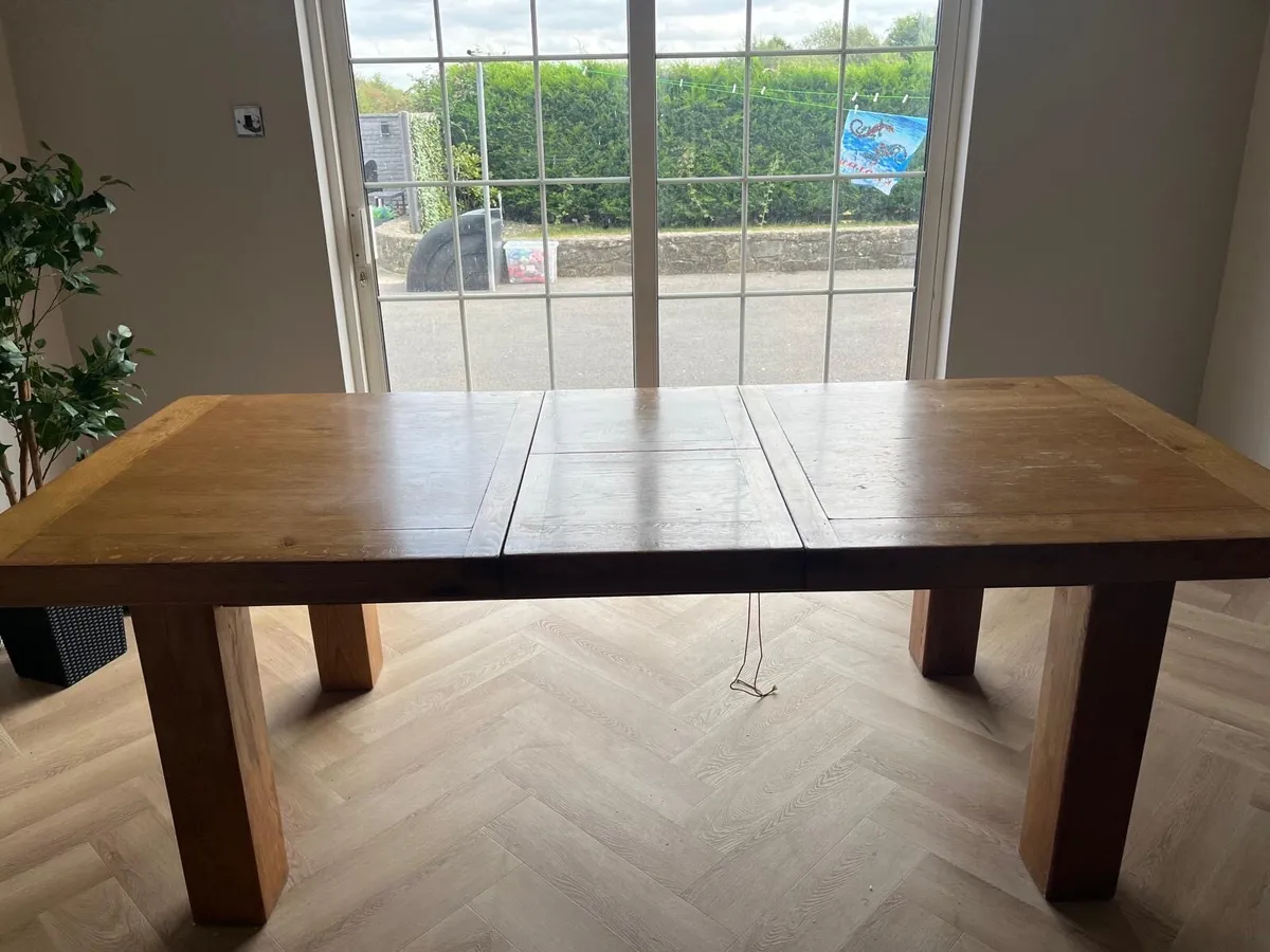 Dining table - Image 4