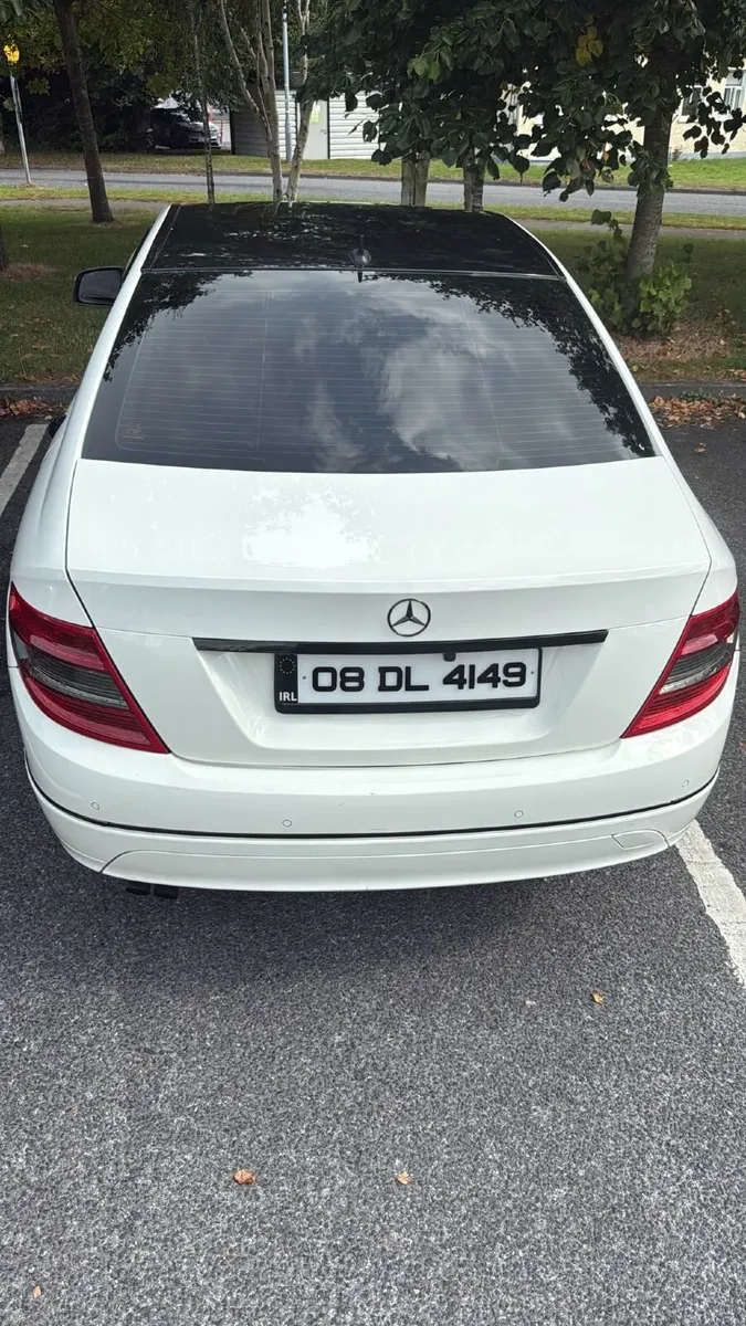 Mercedes-Benz C-Class 2008 - Image 4