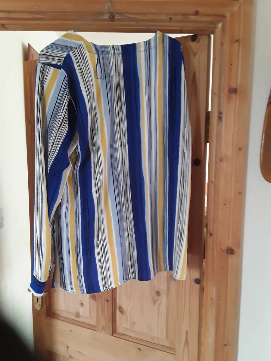 Brand new designer blouse papaya size 16 - Image 3