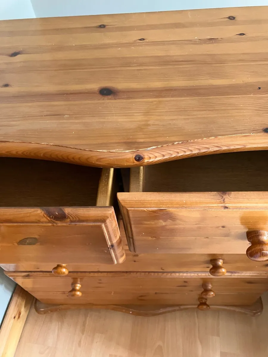 Dresser - Image 4