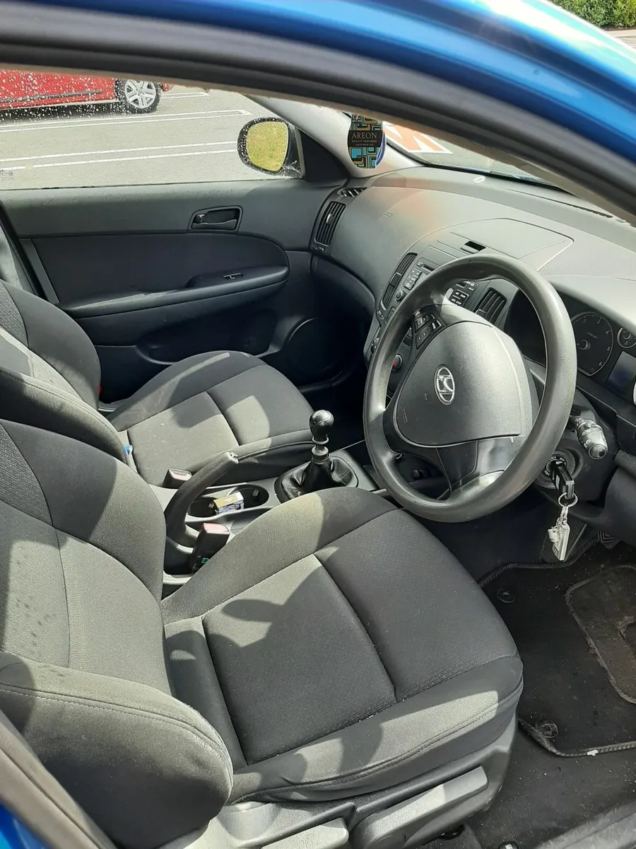 Hyundai i30 2008 - Image 2