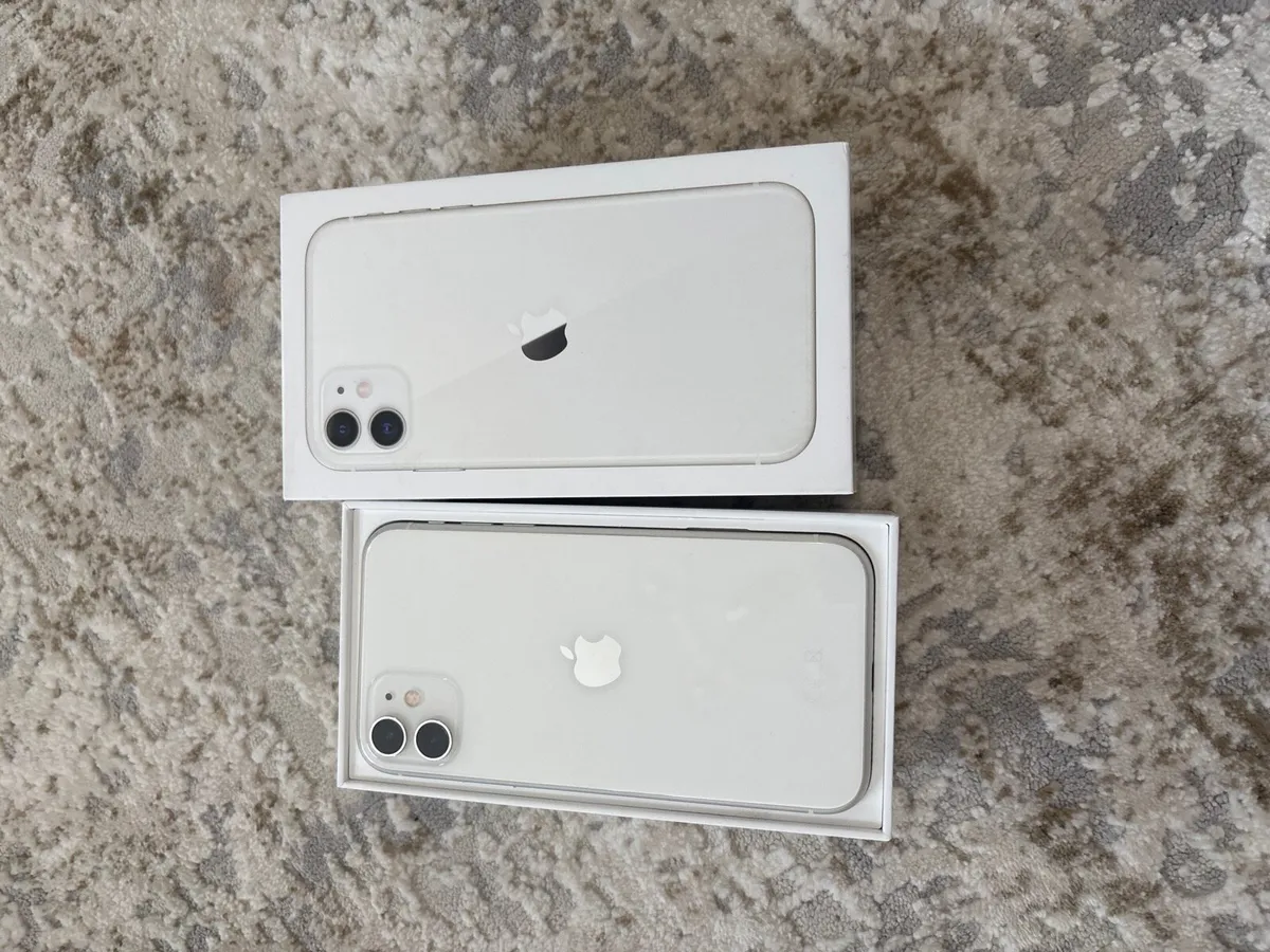 iPhone 11 sim free 128GB white box and accessories - Image 3