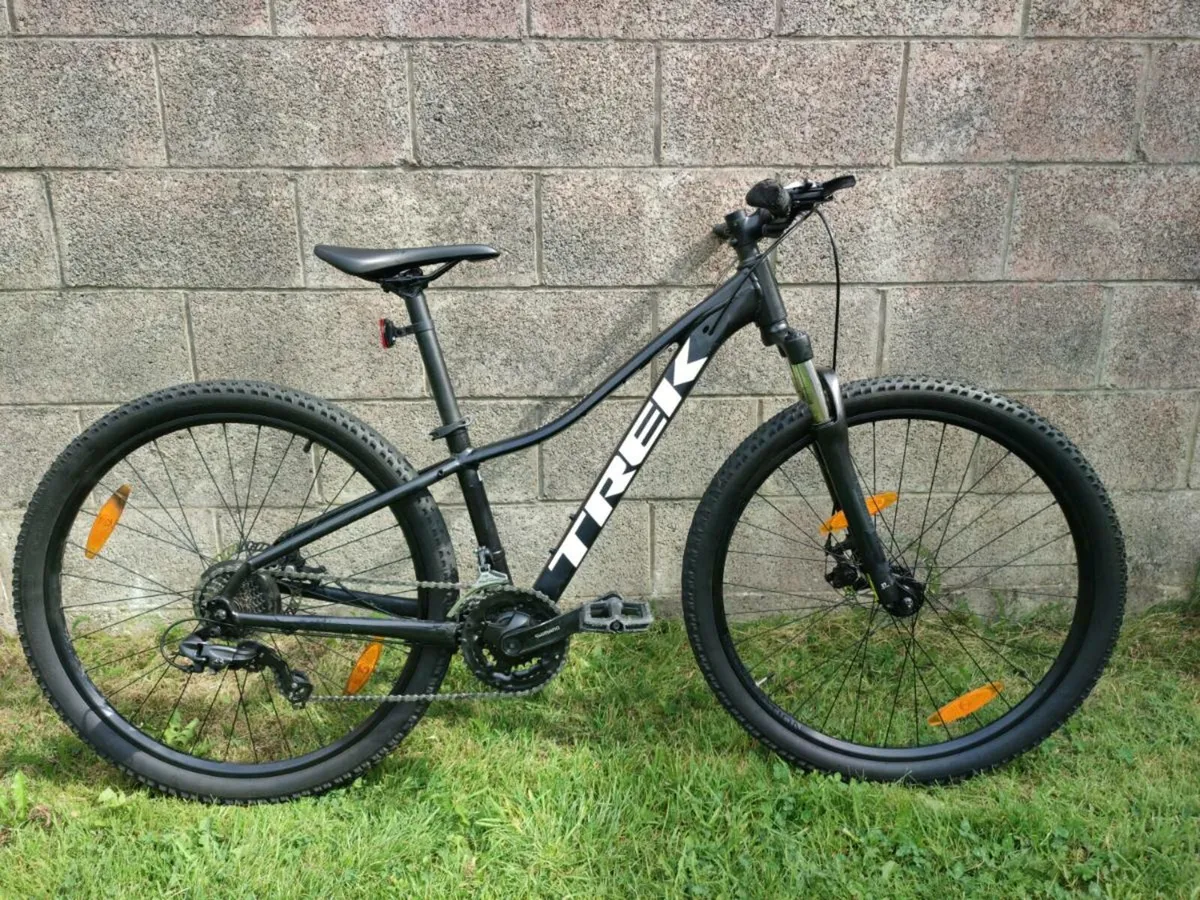 Trek marlin 4 mountain bike - Image 1
