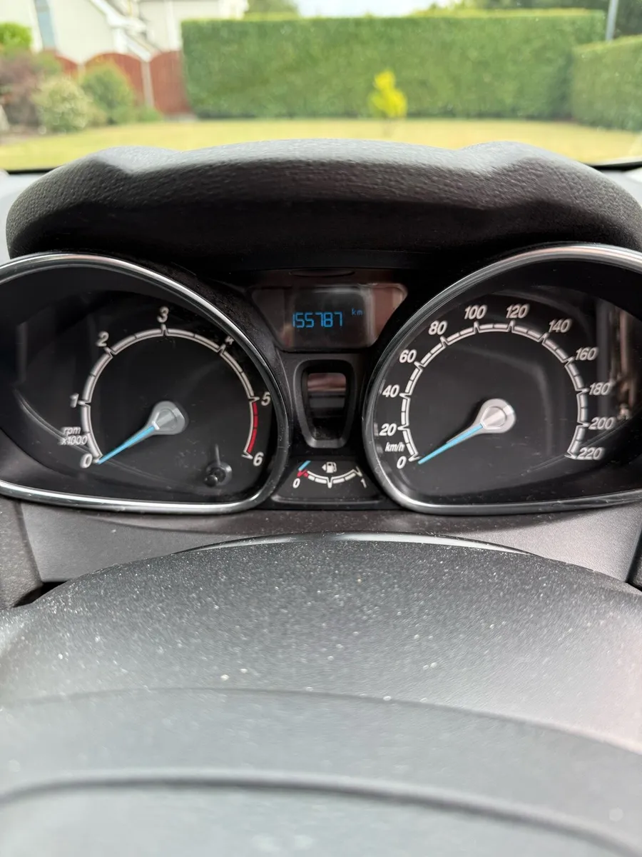 Car - Image 4