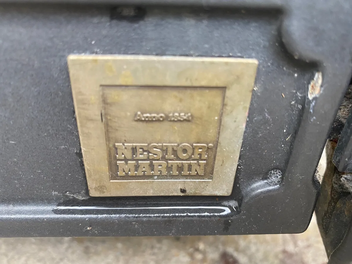 Nestor Martin Oil Stove - Image 2