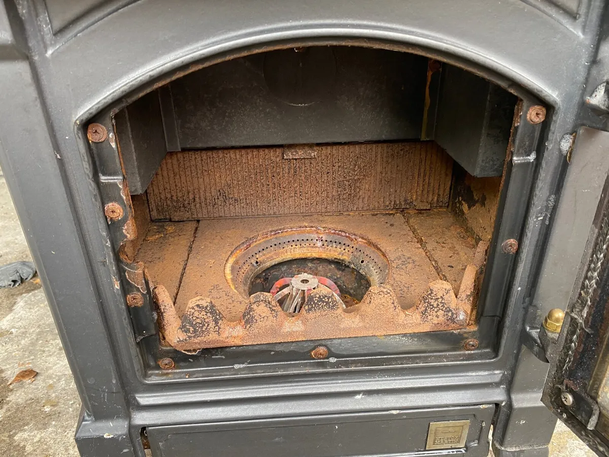 Nestor Martin Oil Stove - Image 3