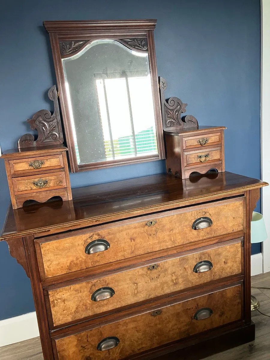 Dresser - Image 2
