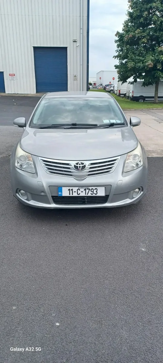 Toyota Avensis 2011 - Image 1