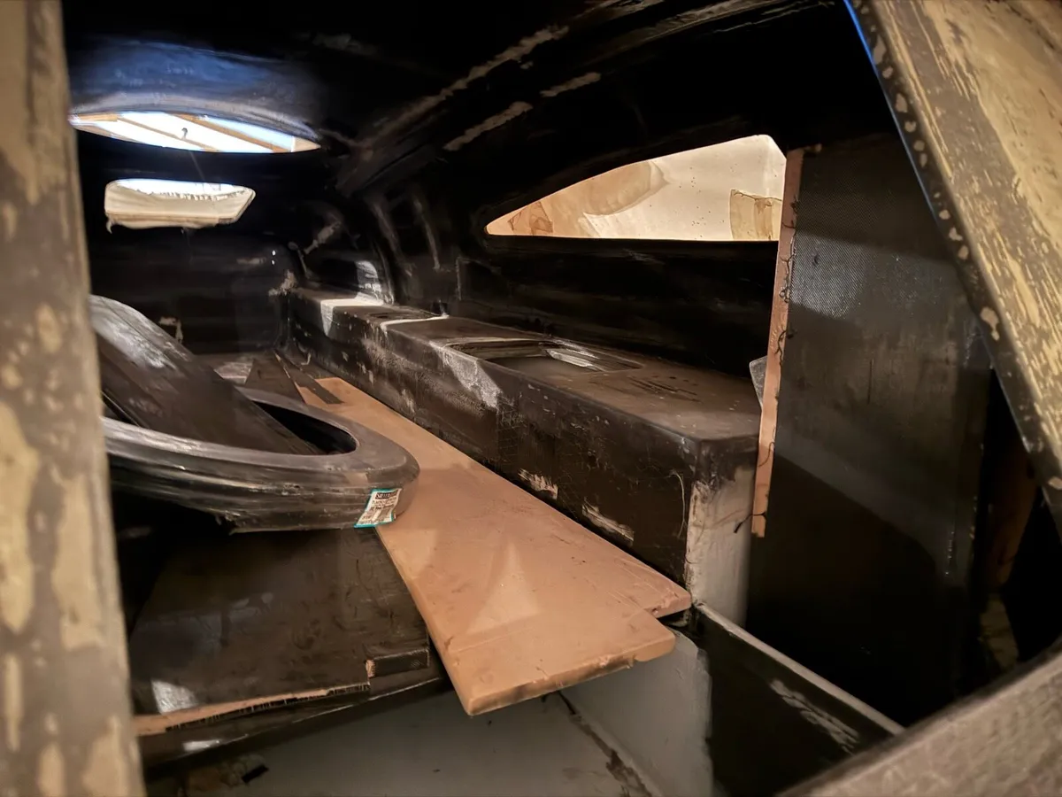 Ocean Rowing Boat Carbon Fibre 27 Foot Project - Image 3