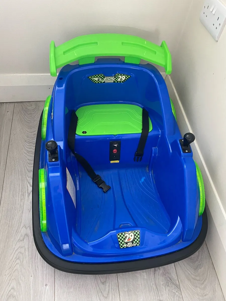 Toy bumper car - Image 1