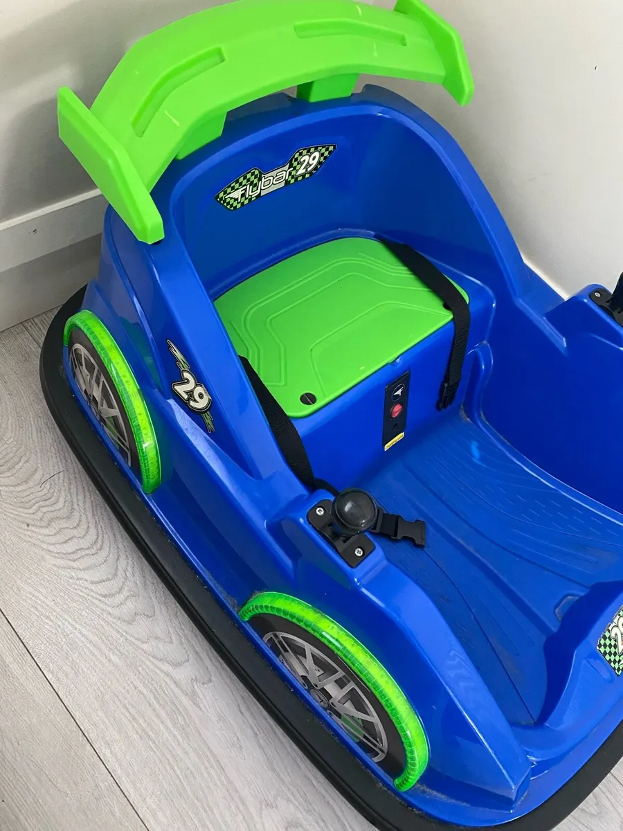 Toy bumper car - Image 2