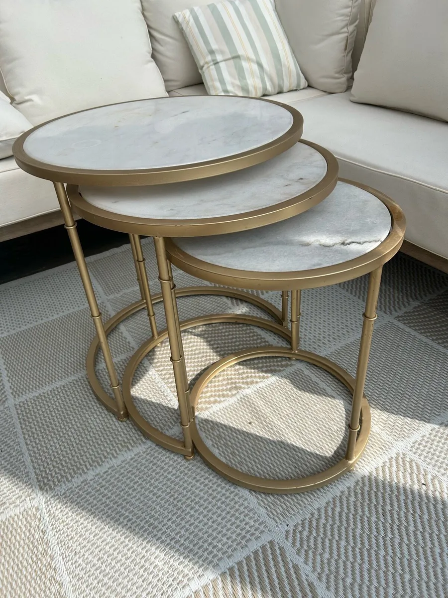 Nest of tables - Image 1