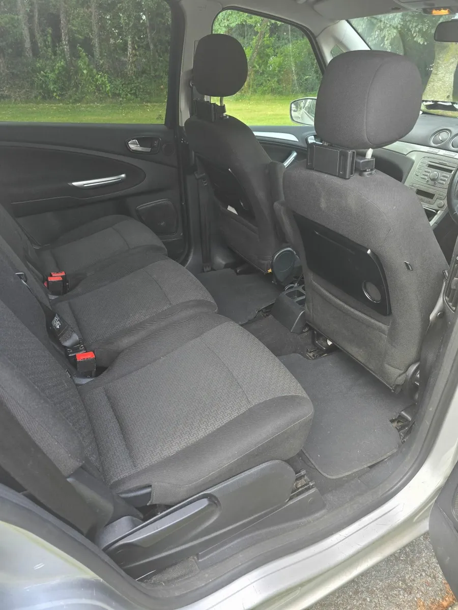 Ford Galaxy 2010 - Image 4