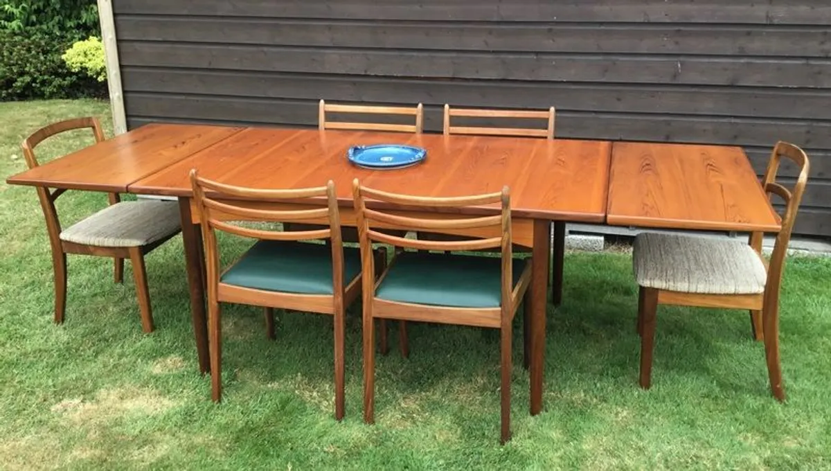 Mid Century Vintage Retro G Plan Kofod Larsen Extending Dining Table - Image 1