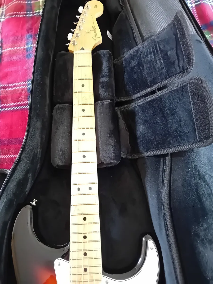 Fender Strat - Image 3
