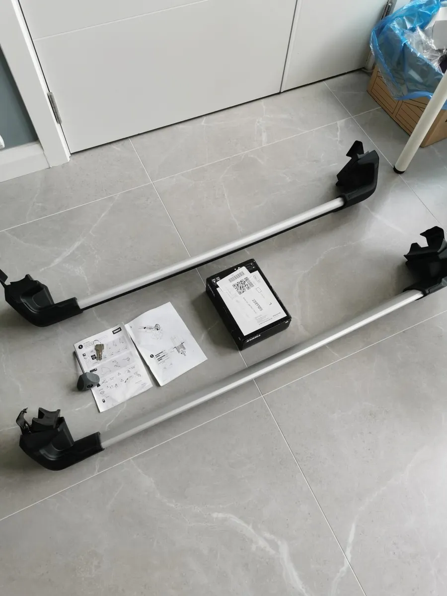 Thule Roof Bars for VW Golf 7 (Almost New) - Image 2
