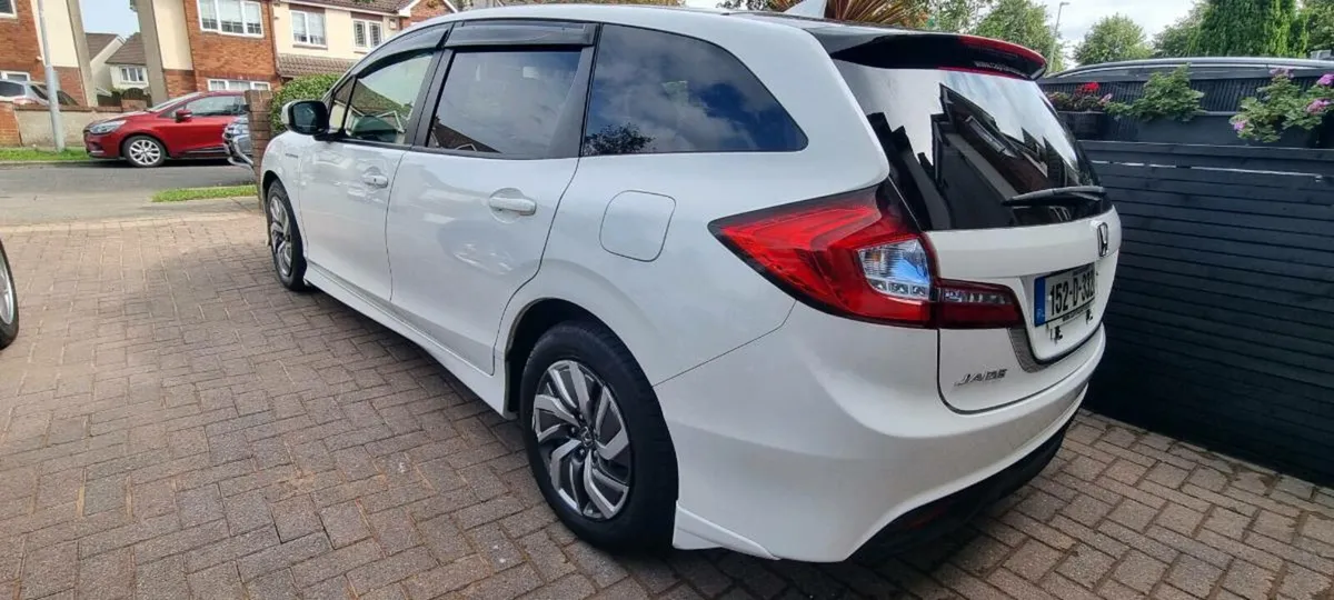 Honda Jade 6 seater automatic - Image 2