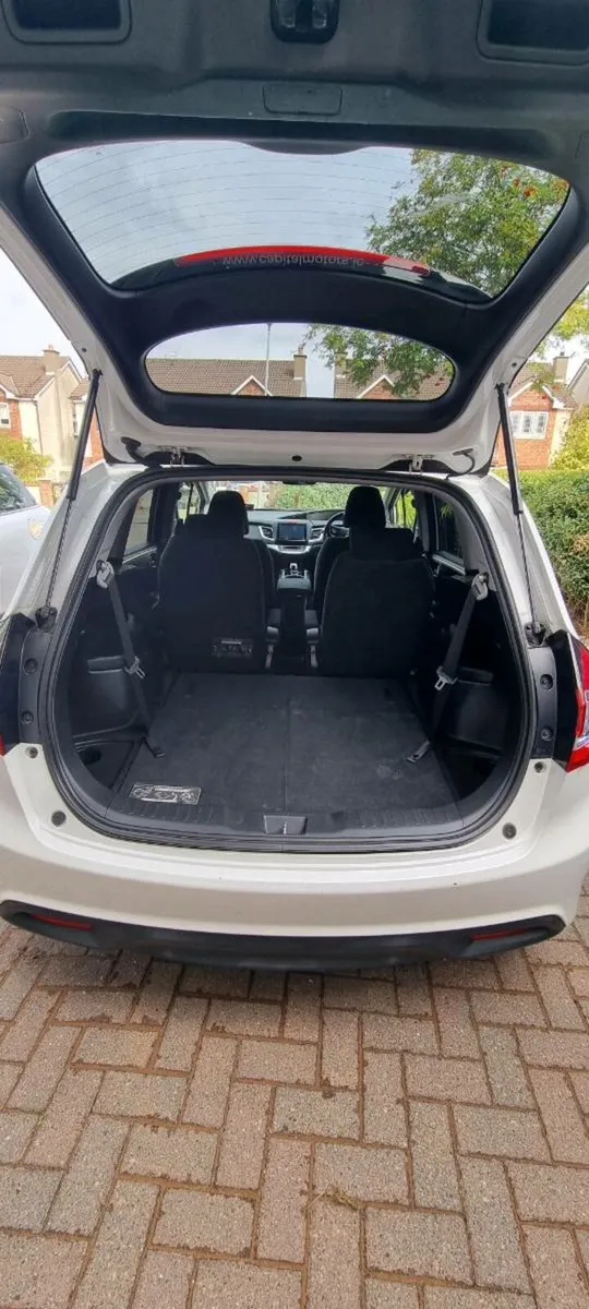 Honda Jade 6 seater automatic - Image 4