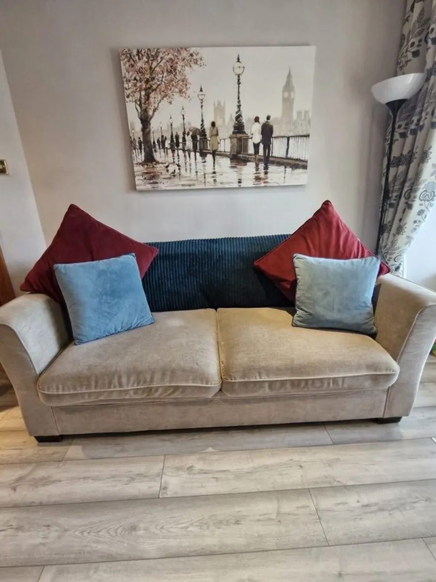 2x 3 Seater Couch - Image 3
