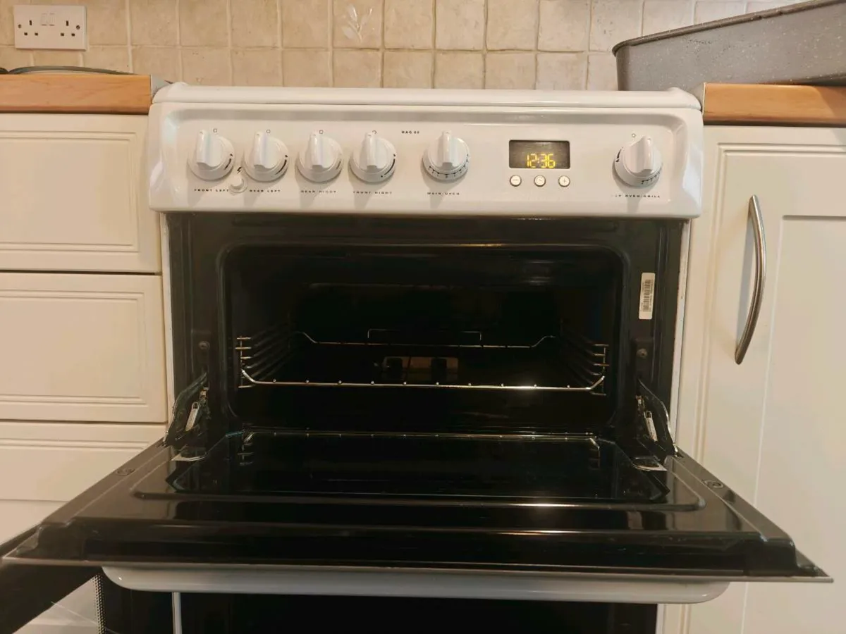 Hotpoint Gas Oven - Image 4