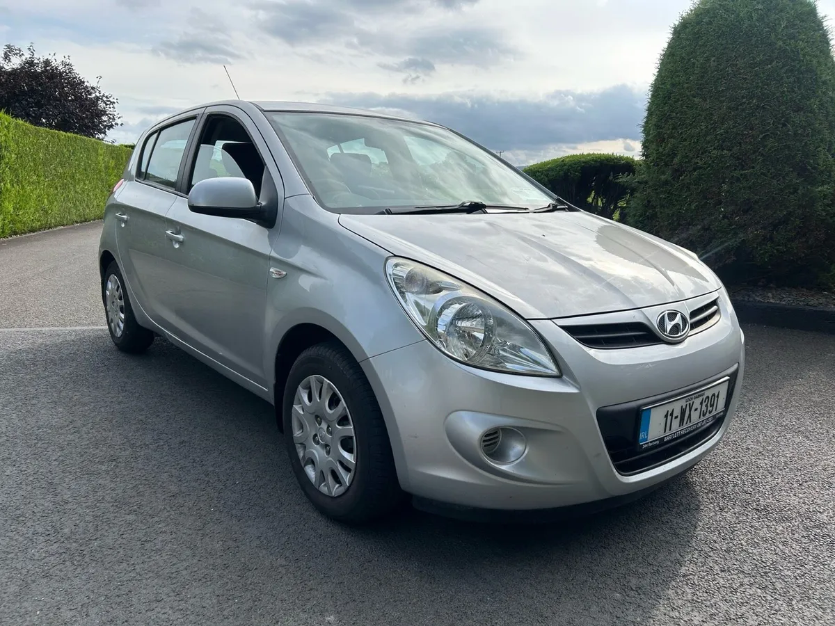 2011 Hyundai i20.. New NCT and Full Service - Image 1