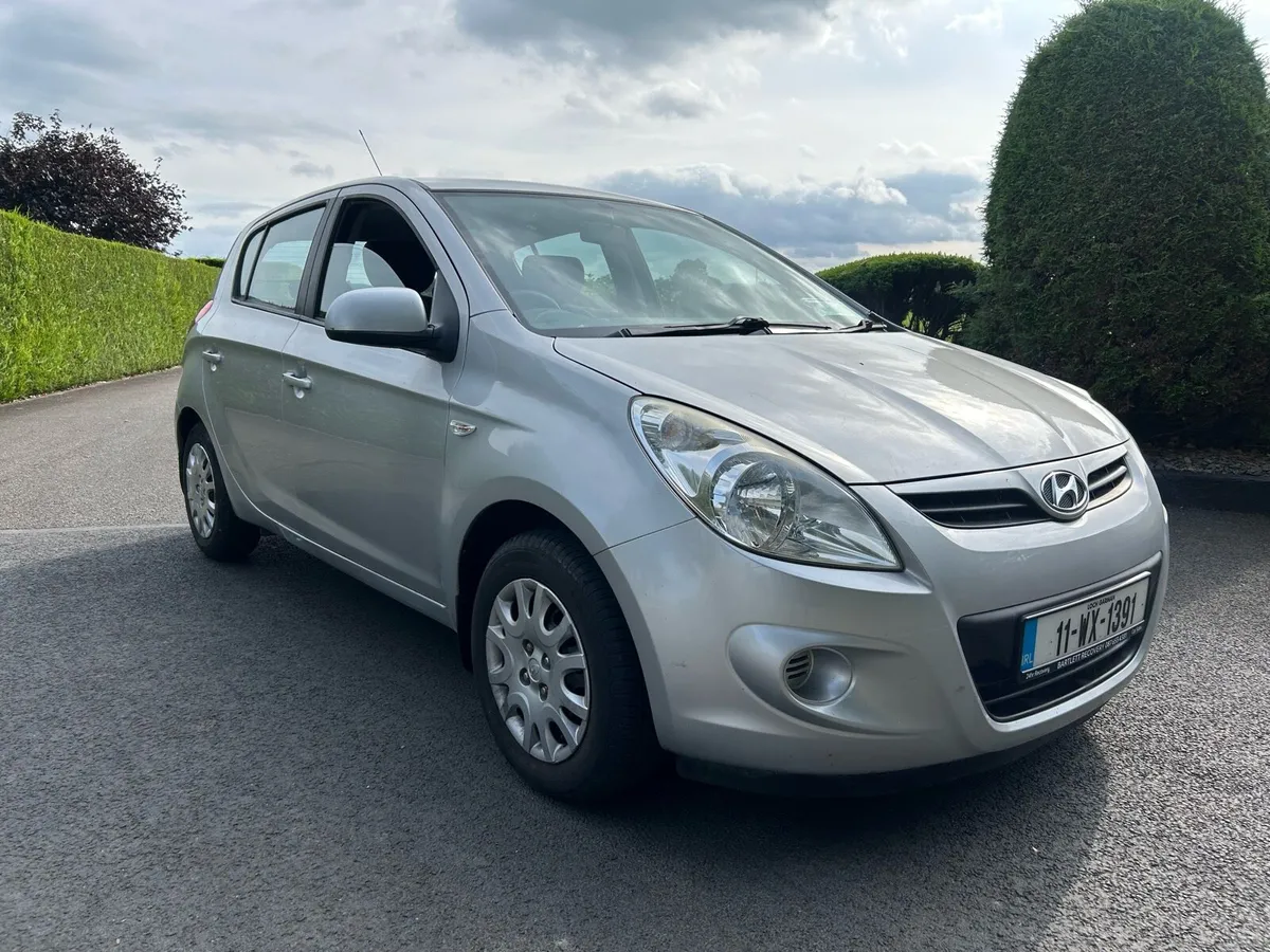 2011 Hyundai i20.. New NCT and Full Service - Image 3