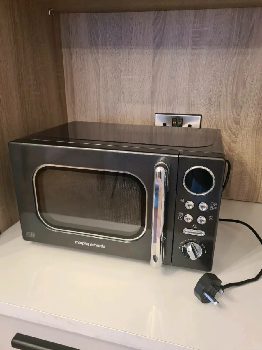 Microwave - Image 1