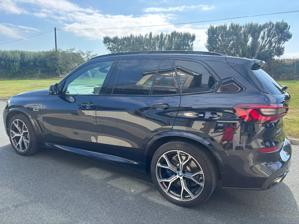 BMW X5 2022 - Image 1