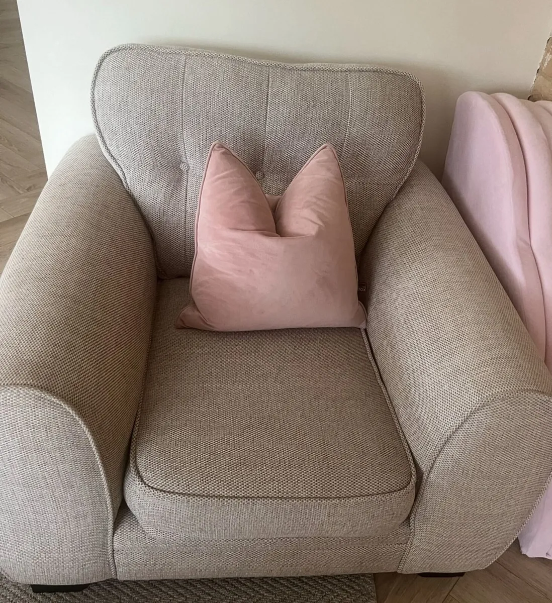 DFS Sofa - Image 2