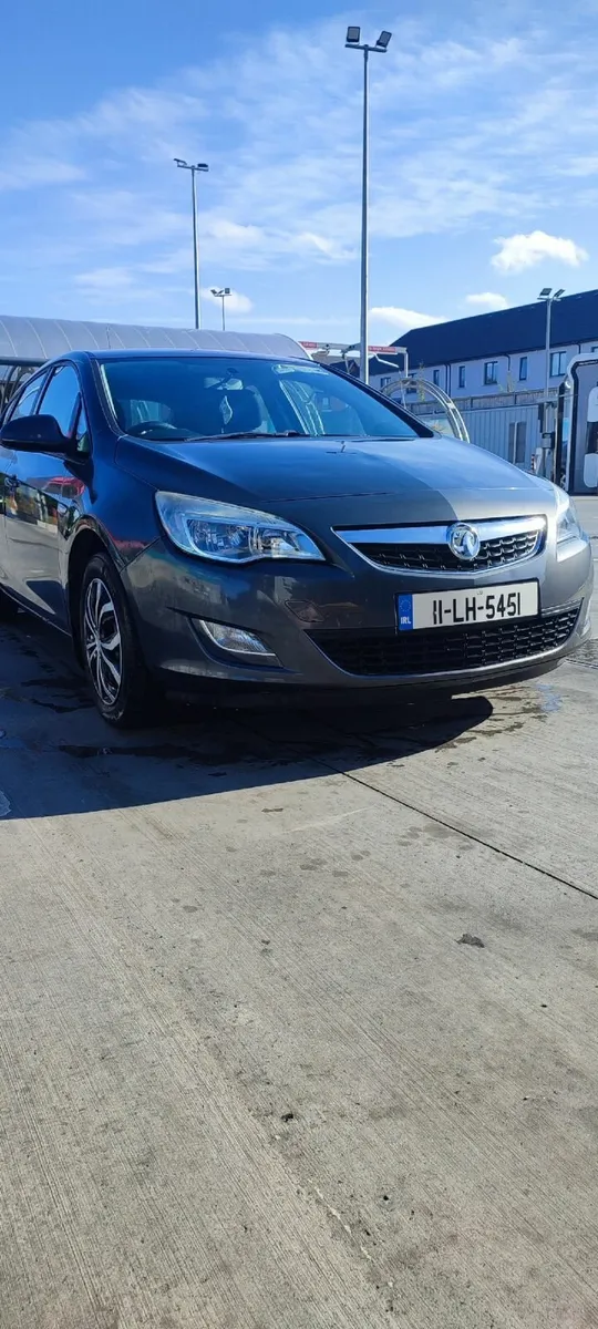 Vauxhall Astra 2011 - Image 4