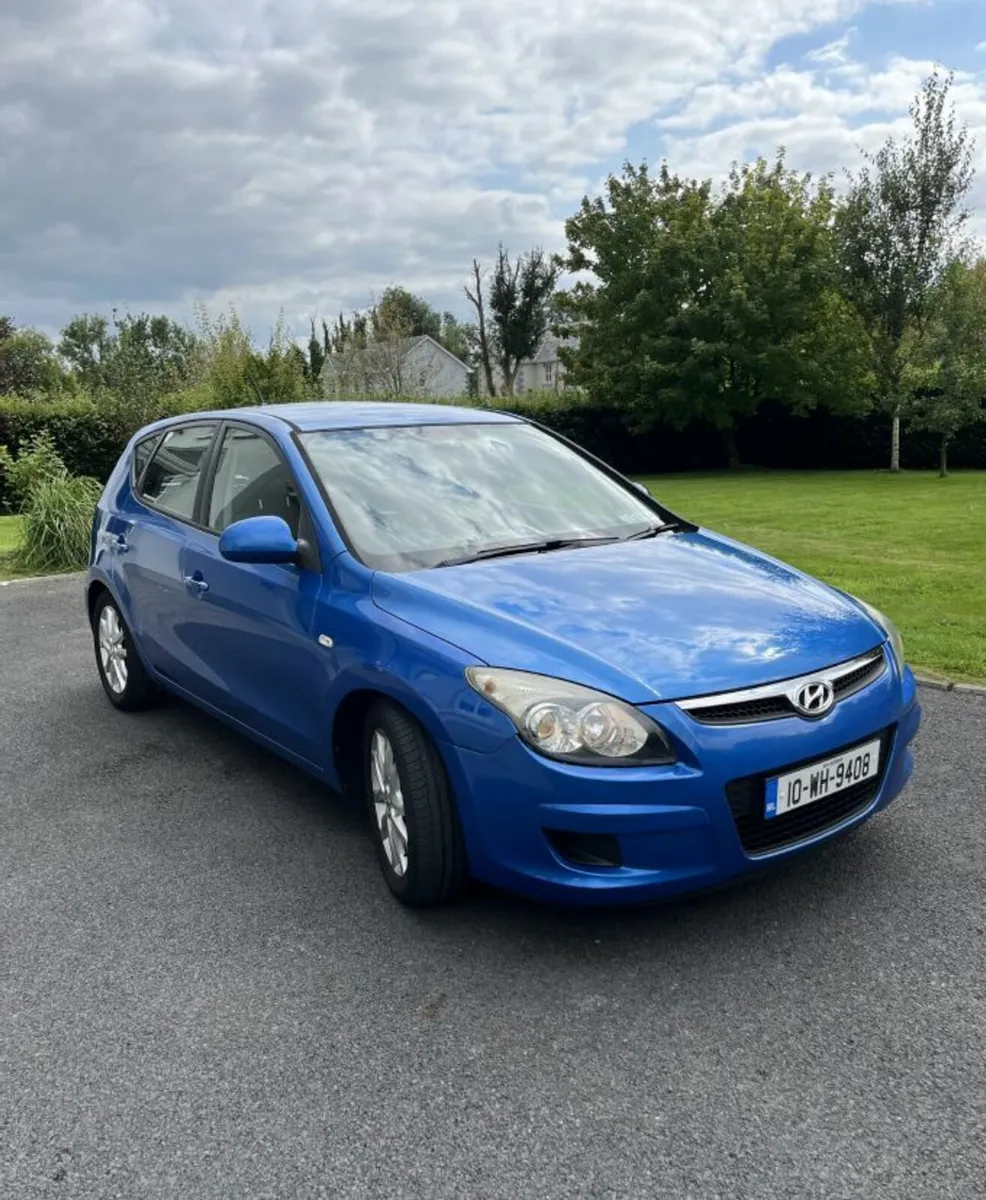 Hyundai i30 2010 - Image 1