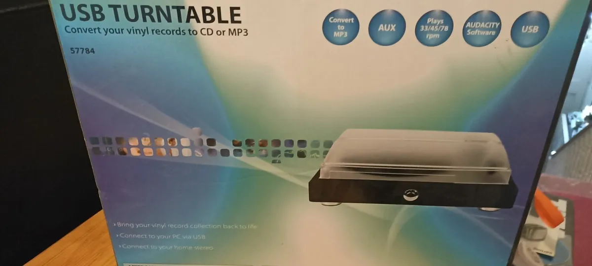 USB Turntable - Image 1