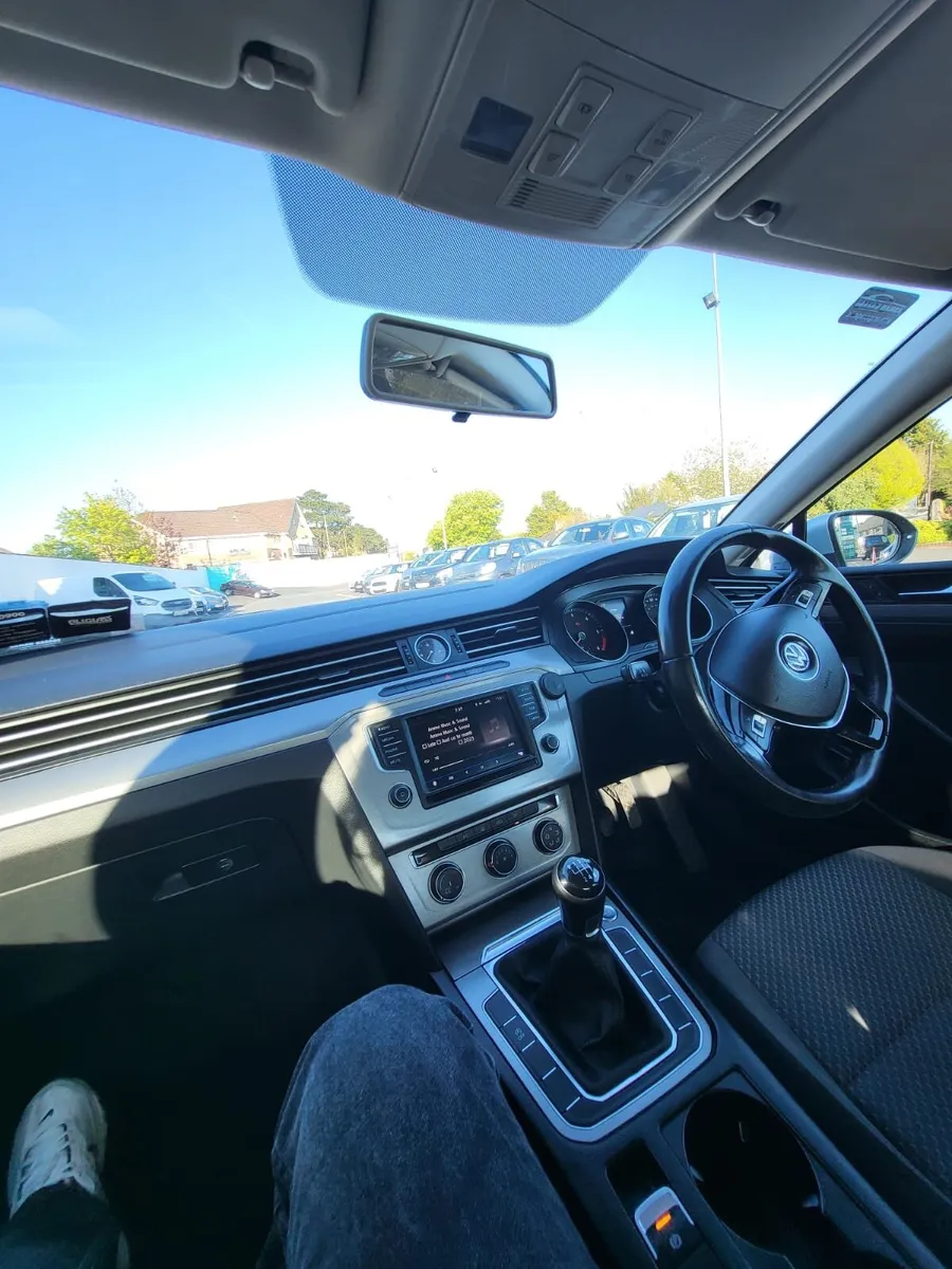 Volkswagen Passat 2016 - Image 4