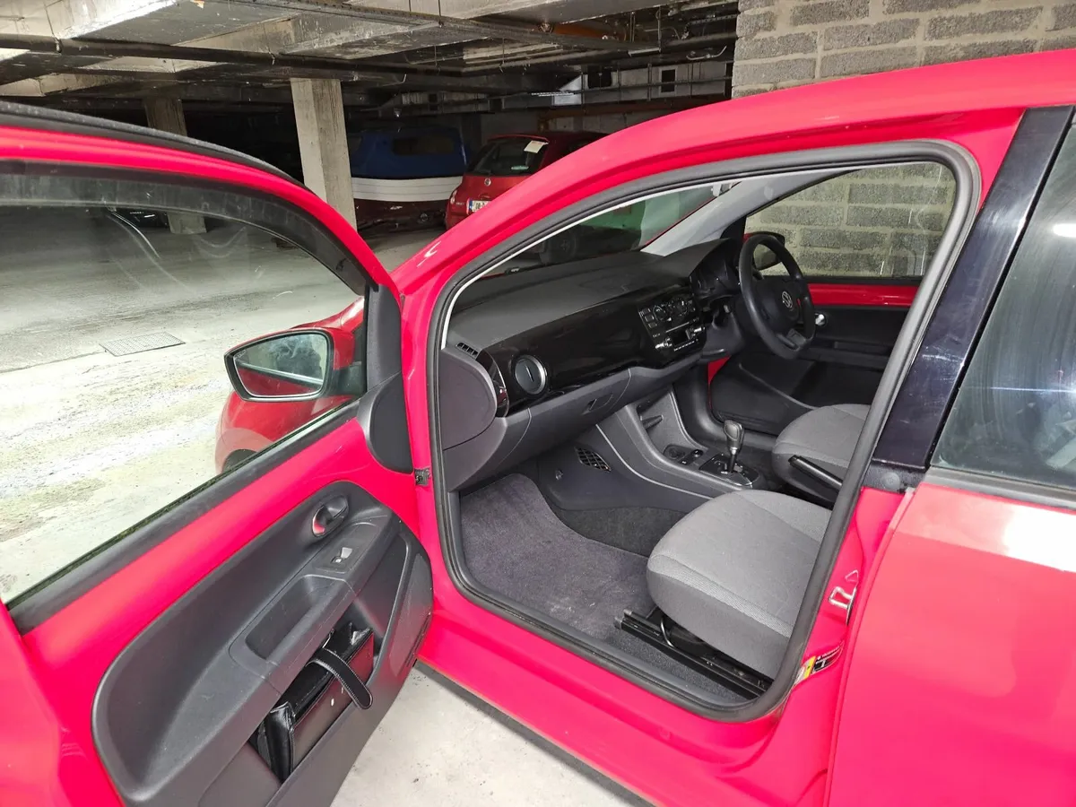 Volkswagen up! 2014 - Image 4