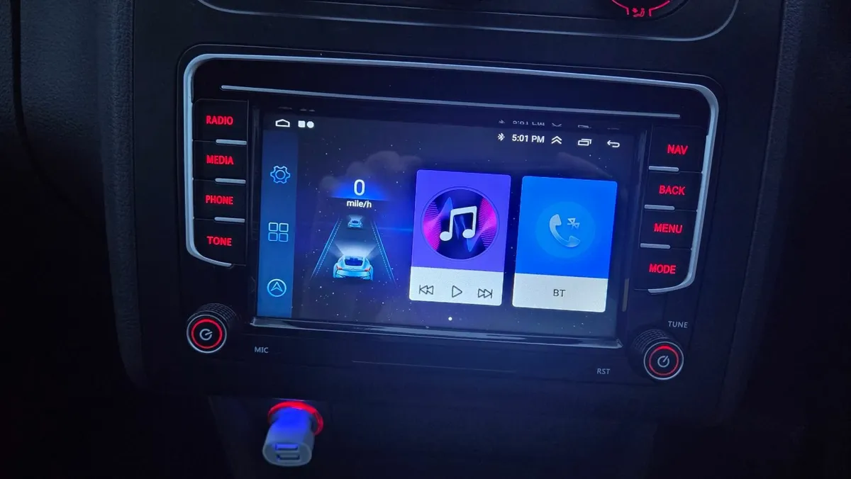 Volkswagen Touran 2013 - Image 2