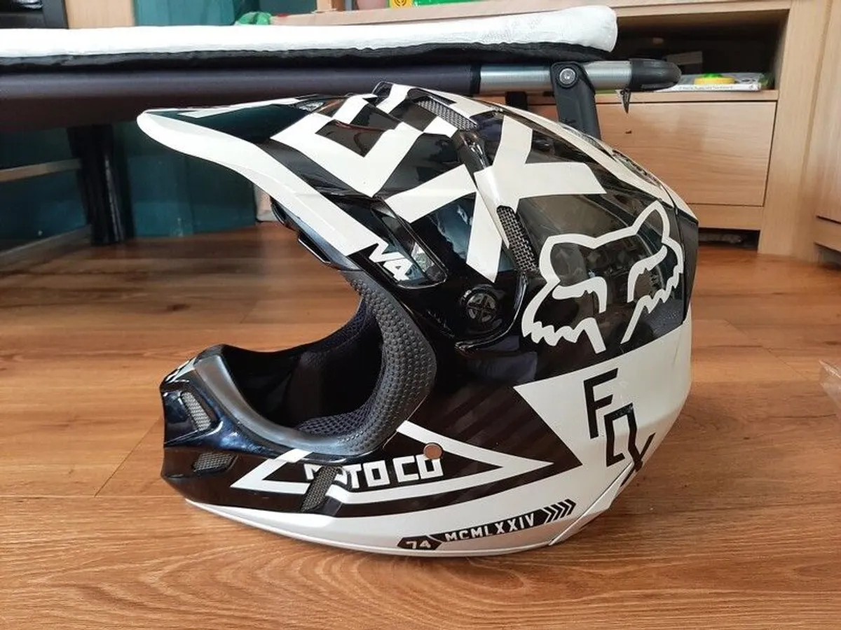 Fox Gear & Wulf Boots - Image 1