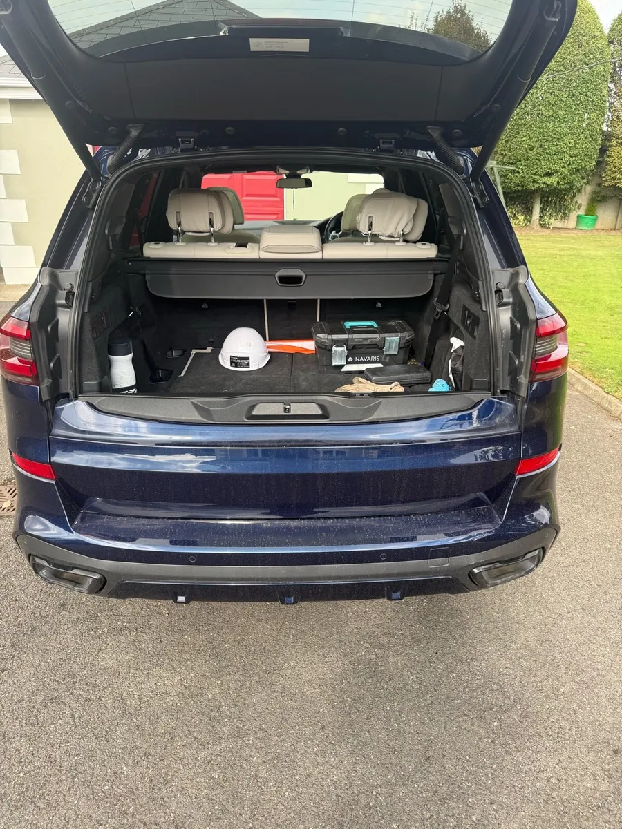 Car - Image 4