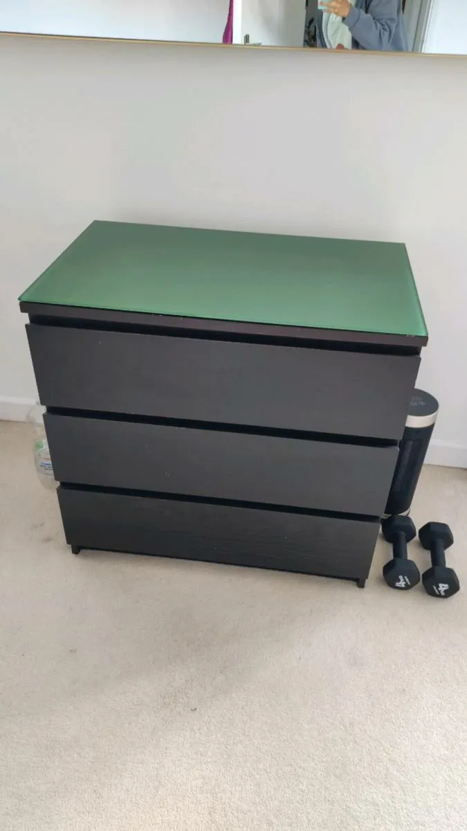 Free Chest of drawers - Image 2