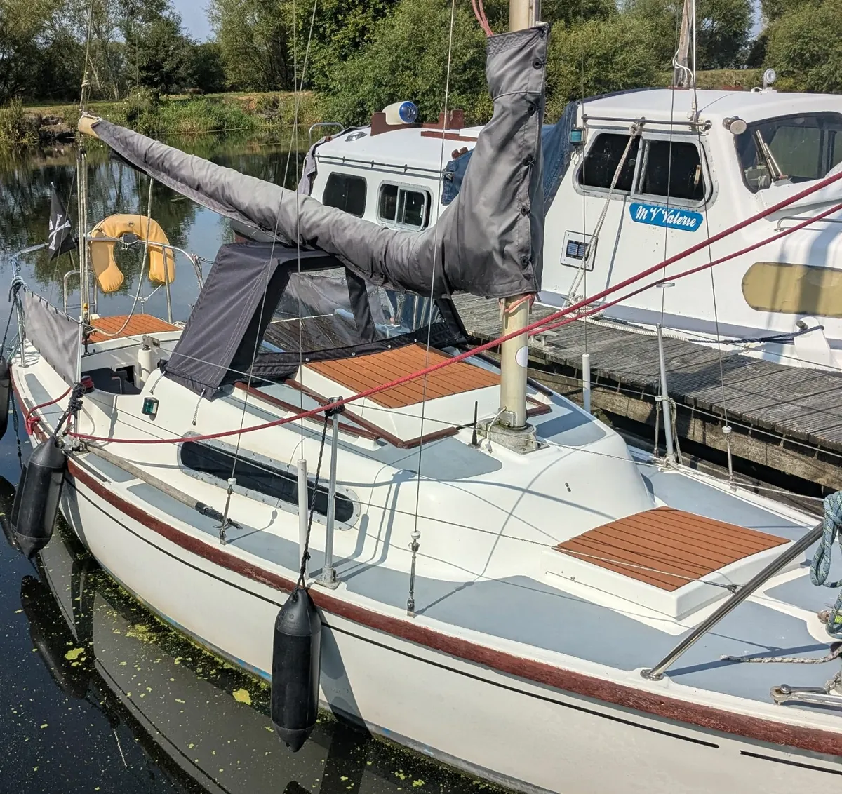 22 hurley yacht - Image 3